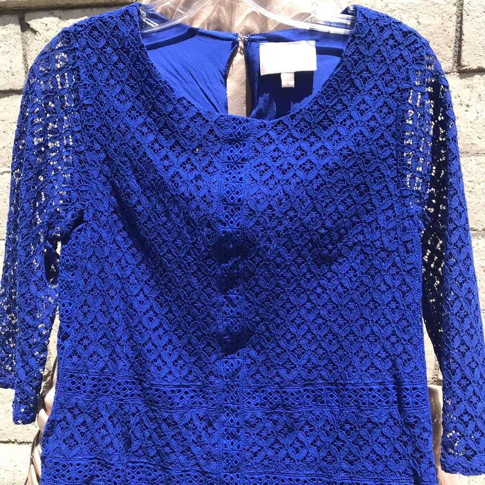 Royal blue, skies are blue, size Small